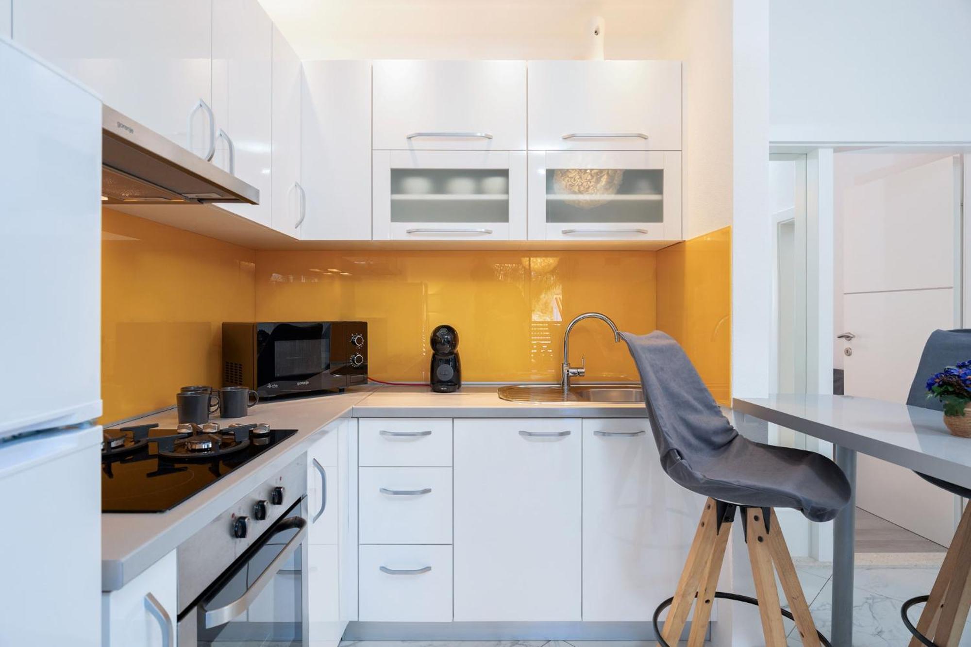 Capitis In The Center Apartment *