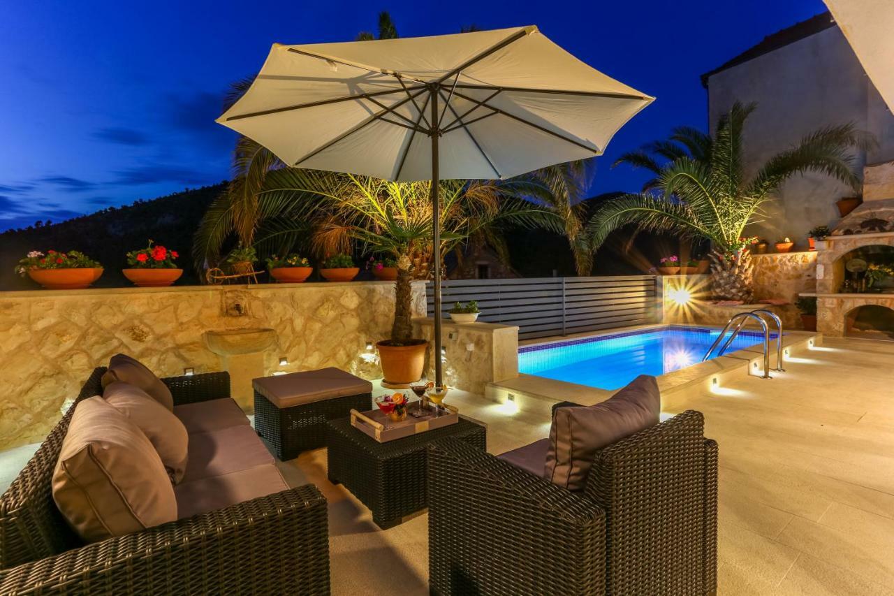 Apartamento Capitis In The Center